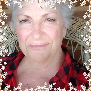 Meet your Posher, Deborah